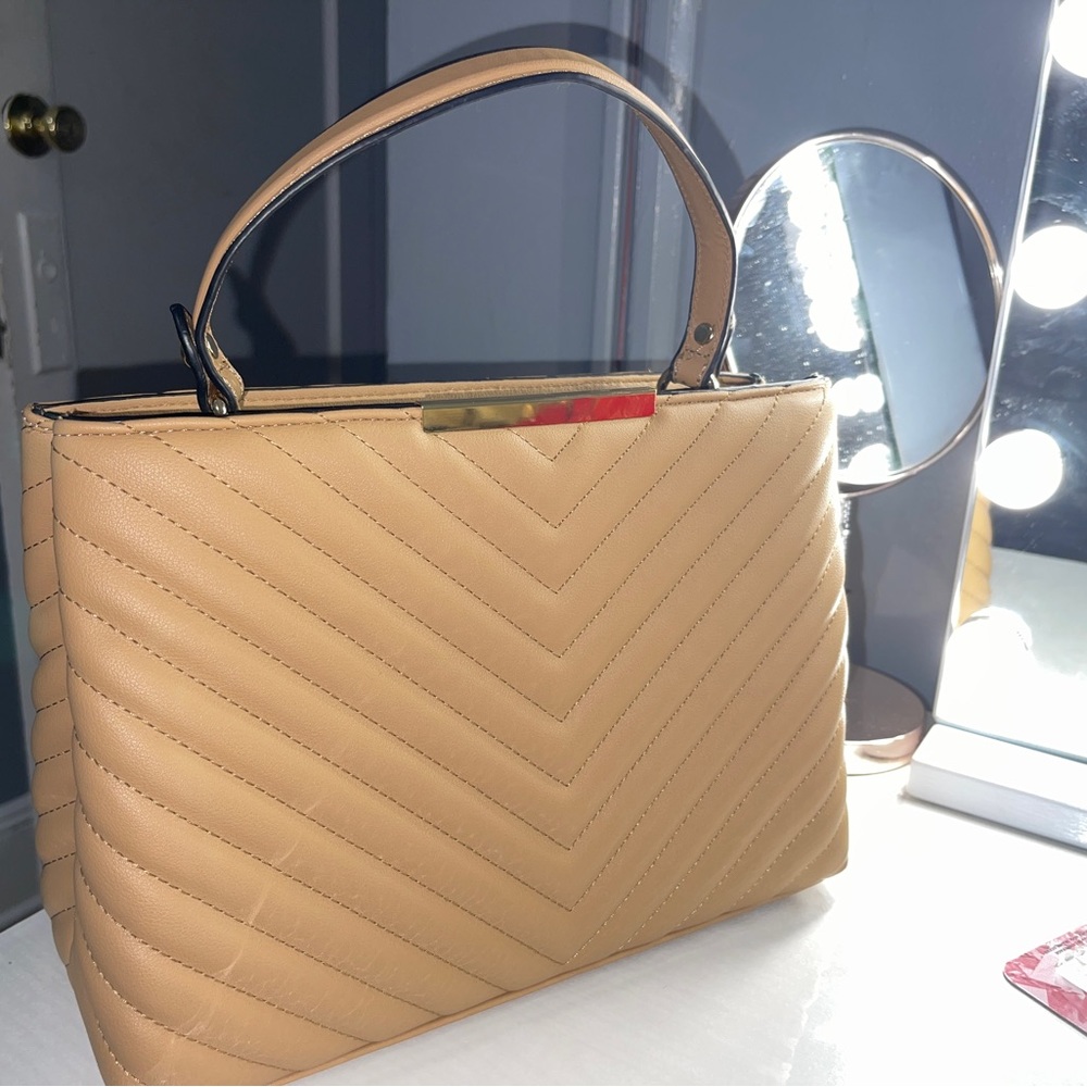 It Also Has A Strap If You Want To Make It Longer… - image 2